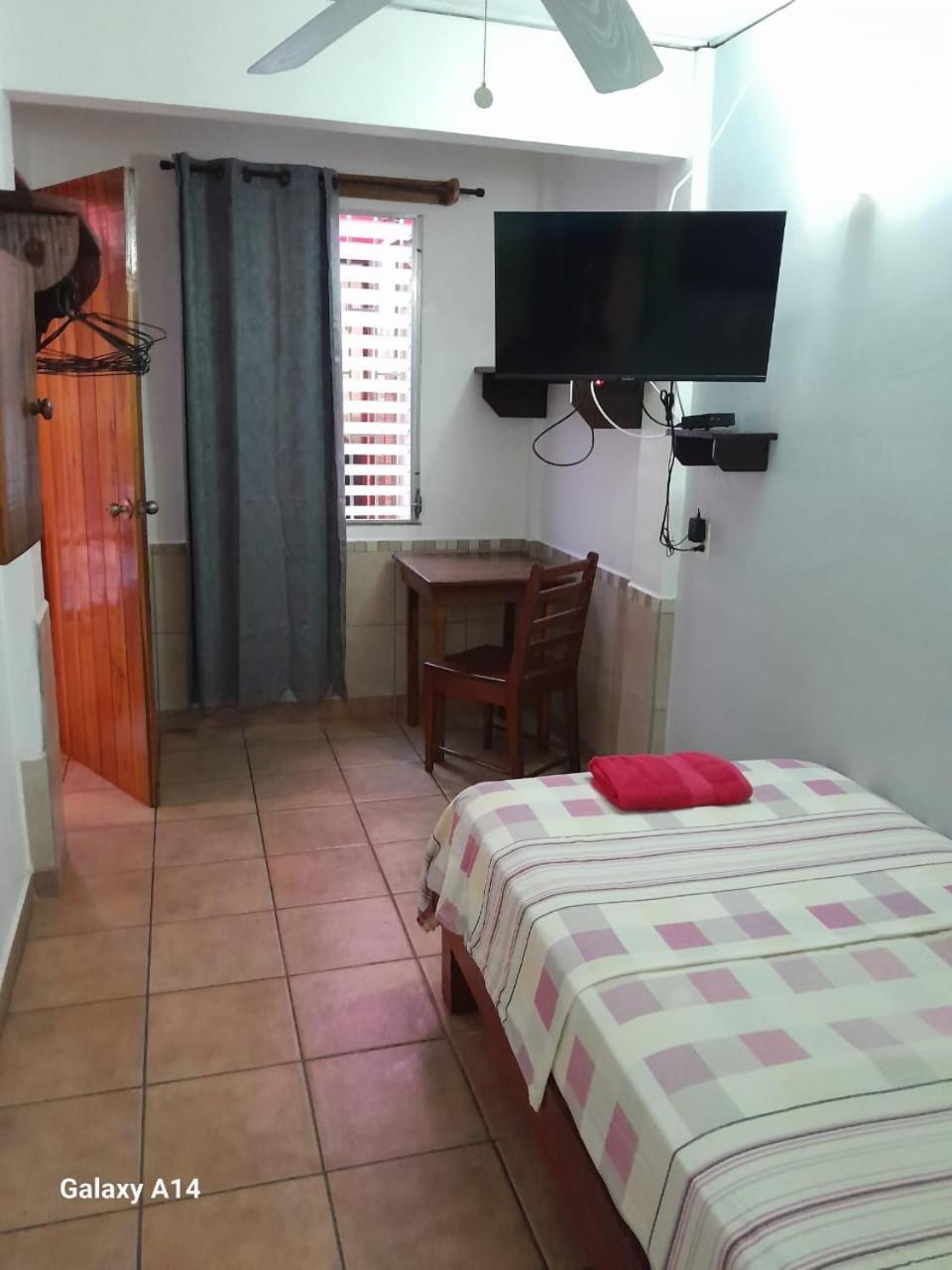 Hostal Hansi Bocas del Toro Exteriér fotografie