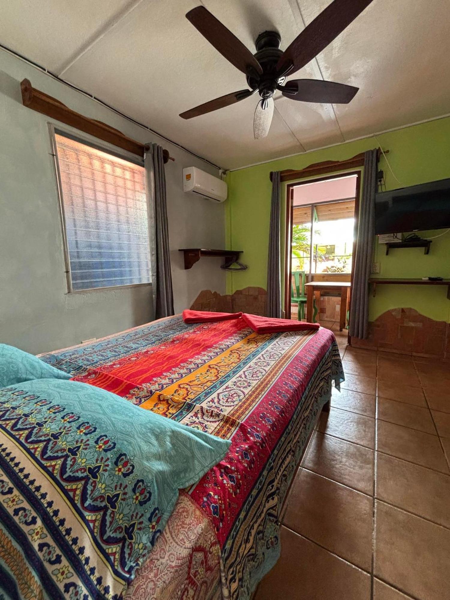 Hostal Hansi Bocas del Toro Exteriér fotografie